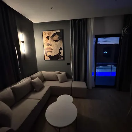 Anil Luxury غوليم